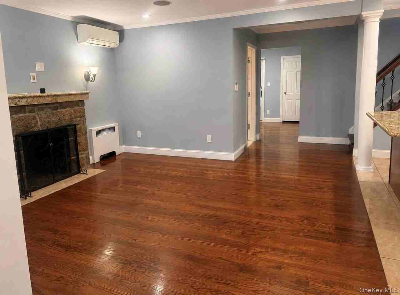 302 Oakford St - Photo 4 of 31