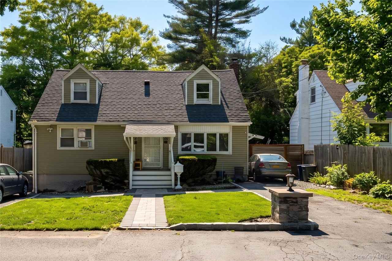 13 Cedarwood Dr