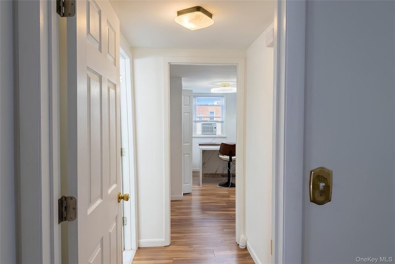 13 Cedarwood Dr - Photo 5 of 11