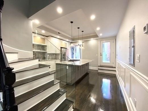 209 Green St #2 - Photo 4 of 13