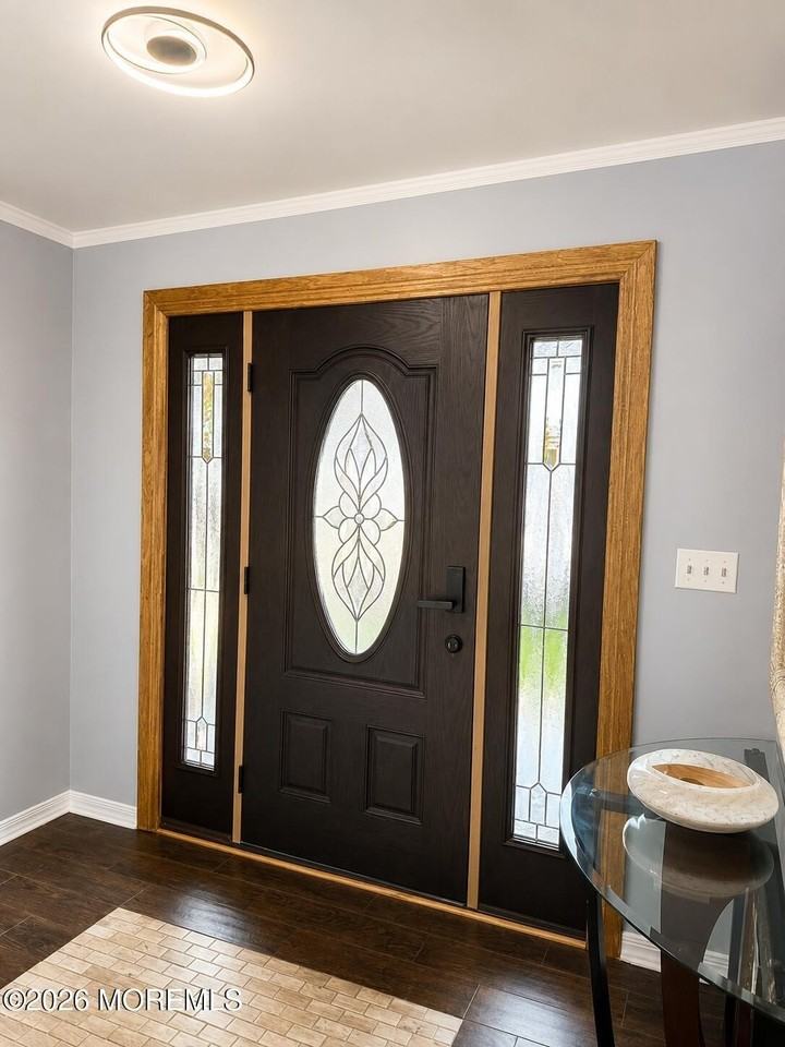 58 Thorne Ln - Photo 4 of 20