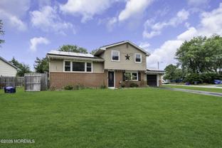 102 Buckhorn Lake Ct - Photo 1 of 1