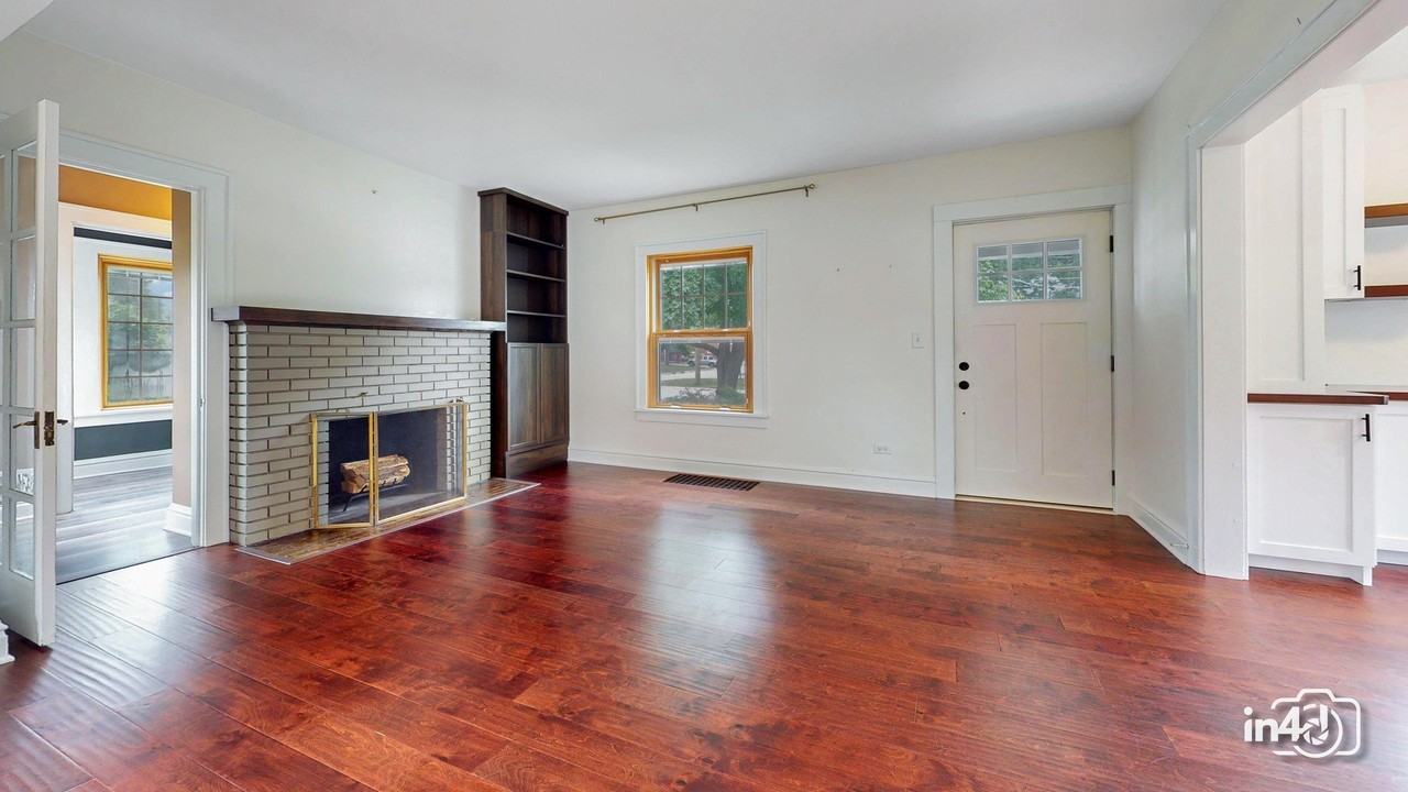 1492 S Jefferson St - Photo 4 of 26