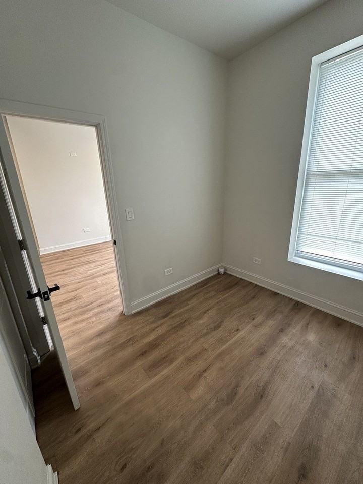 6613 S Vernon Ave #2 - Photo 7 of 17