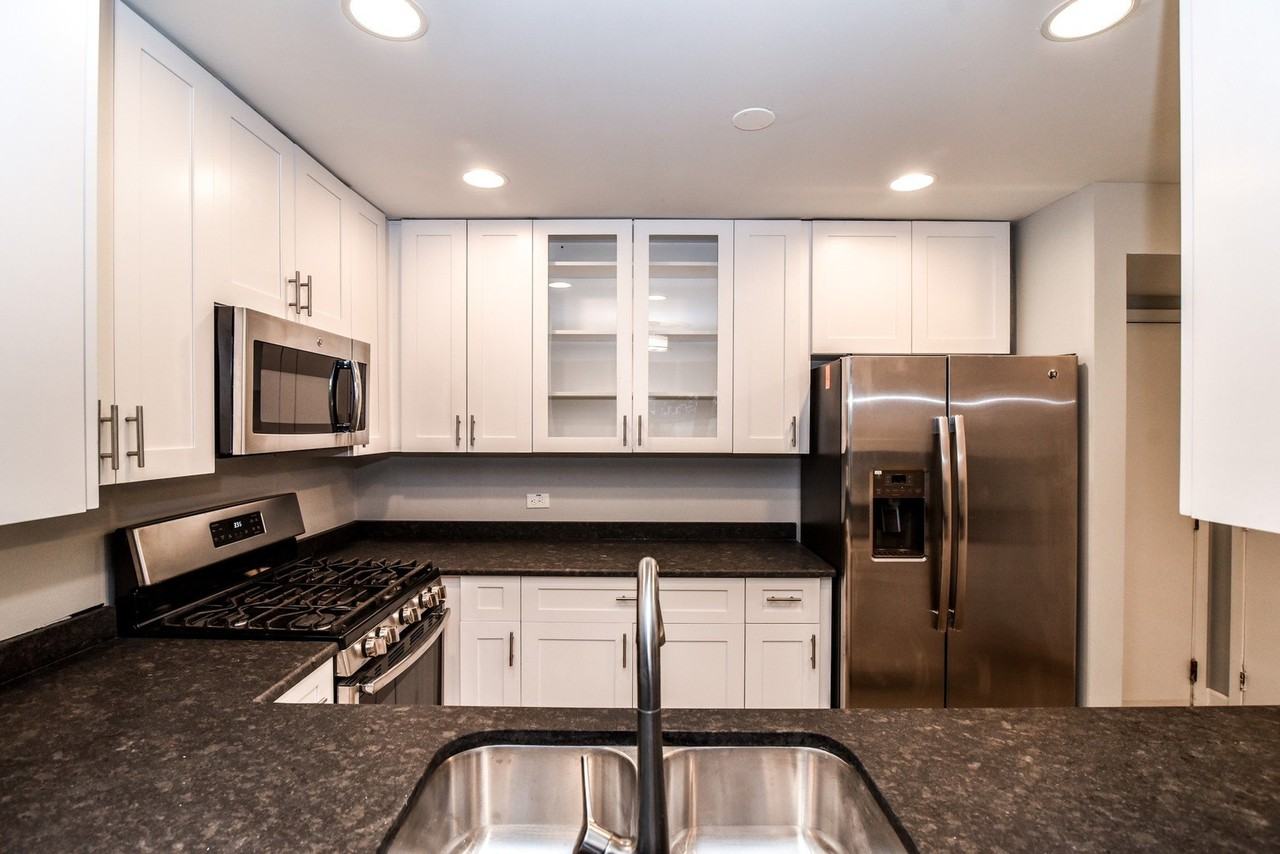 804 E Hillside Ave - Photo 7 of 25