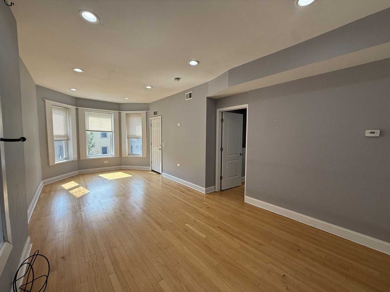 2449 N Ridgeway Ave #2 - Photo 3 of 14