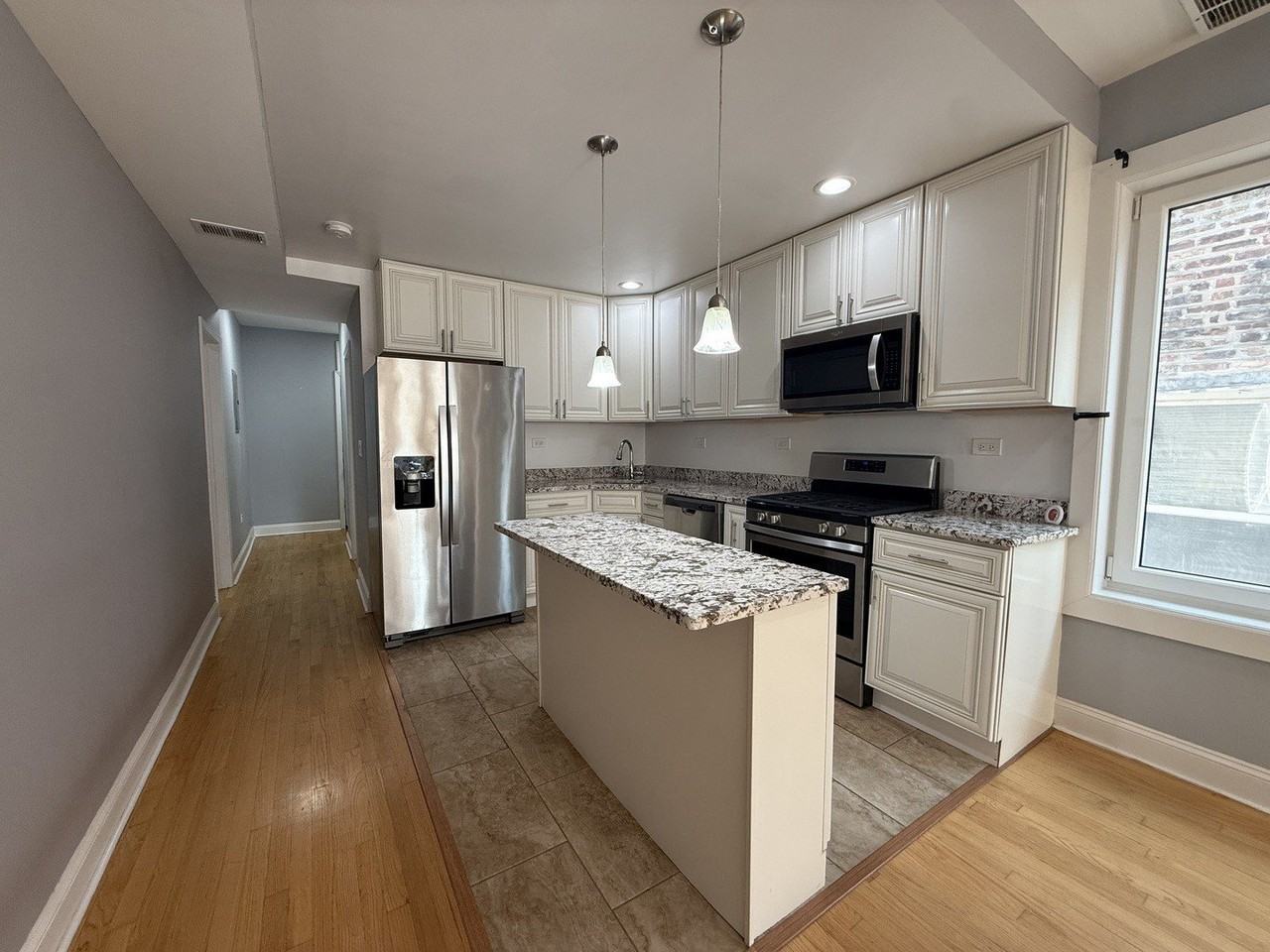 2449 N Ridgeway Ave #2 - Photo 5 of 14