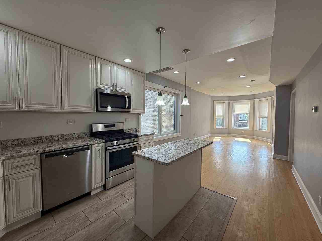 2449 N Ridgeway Ave #2 - Photo 6 of 14