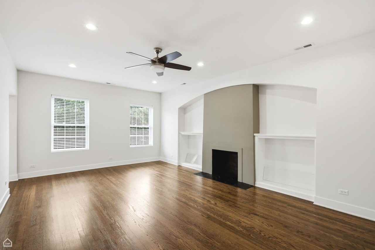 6914 N Sheridan Rd #1 - Photo 2 of 26