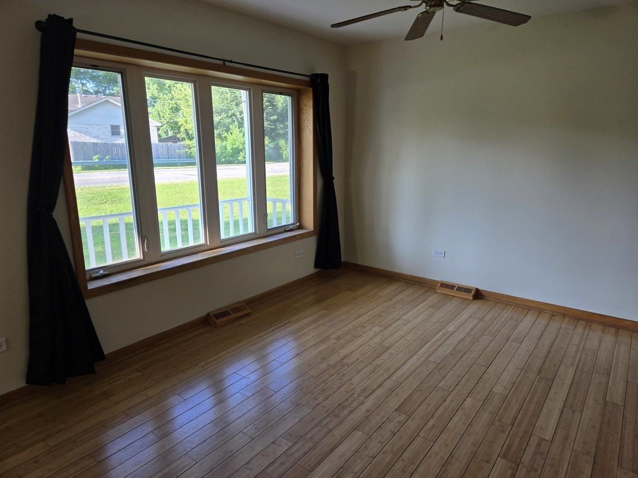 3902 Claire Blvd - Photo 4 of 17