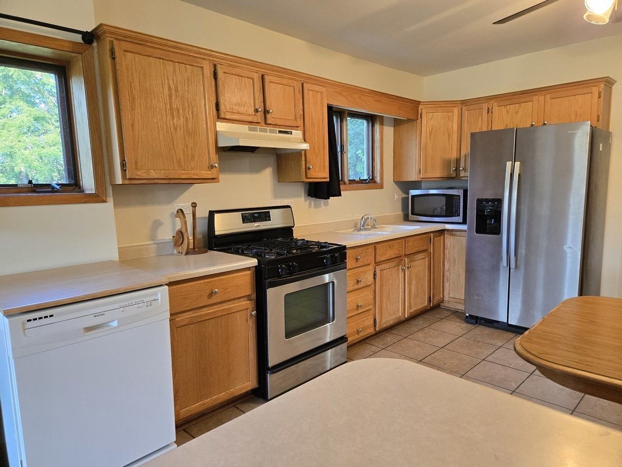 3902 Claire Blvd - Photo 7 of 17