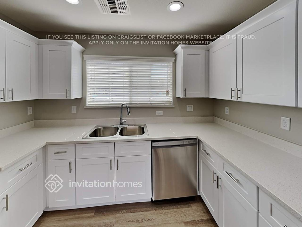 1094 E Lowell Ct - Photo 7 of 18