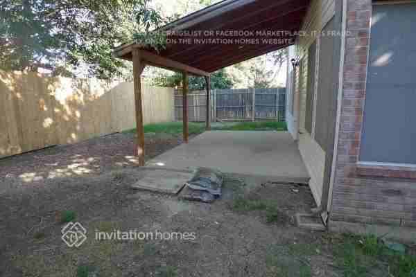 2040 Cardinal Ln - Photo 5 of 6