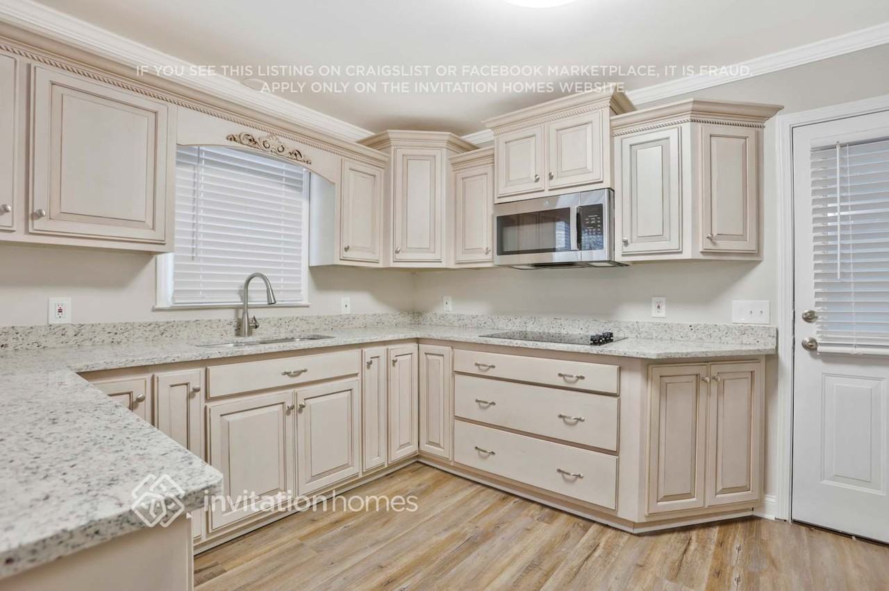 7216 Pinecrest Dr - Photo 7 of 22