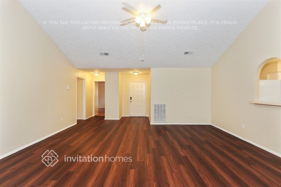 5826 Walnutgate Dr - Photo 2 of 17