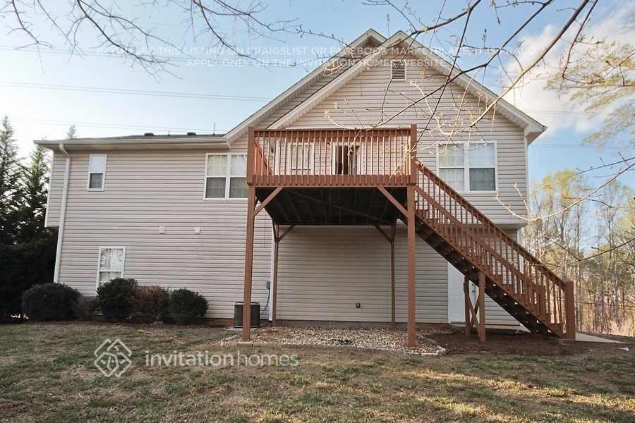 2684 Due West Rd - Photo 7 of 9