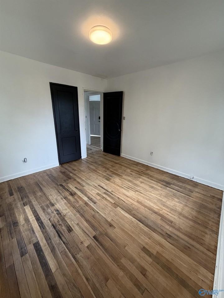 4944 Court G - Photo 6 of 7