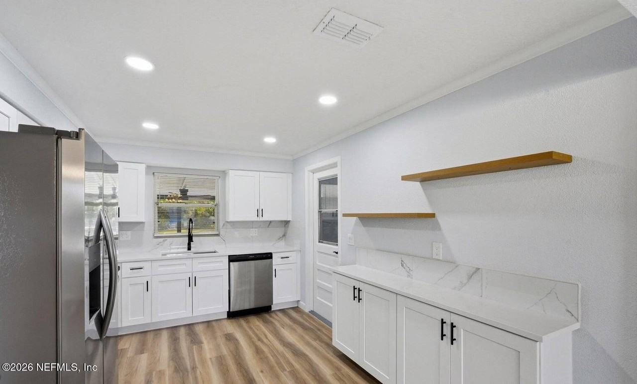 3608 Fortuna Dr - Photo 3 of 13