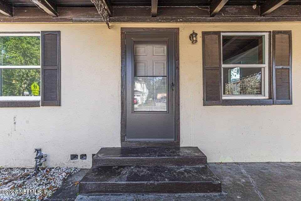 8306 Galveston Ave - Photo 4 of 28