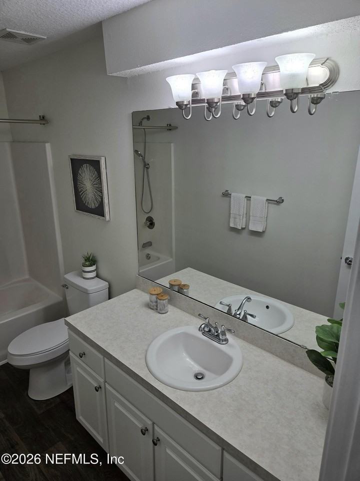 415 Southern Branch Ln - Photo 7 of 34