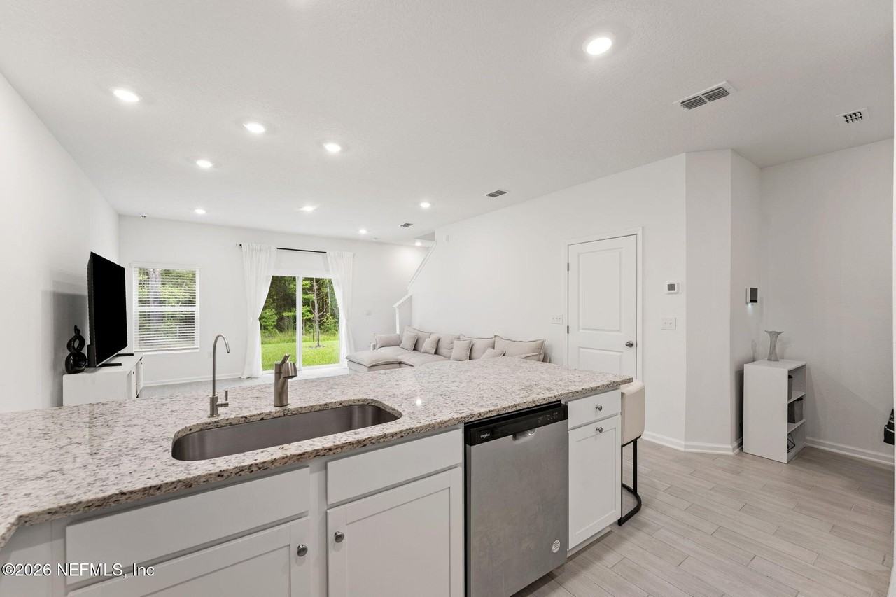 13536 Ute Pl - Photo 7 of 19