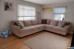 3-11 Pickett Pl - Photo 1 of 1