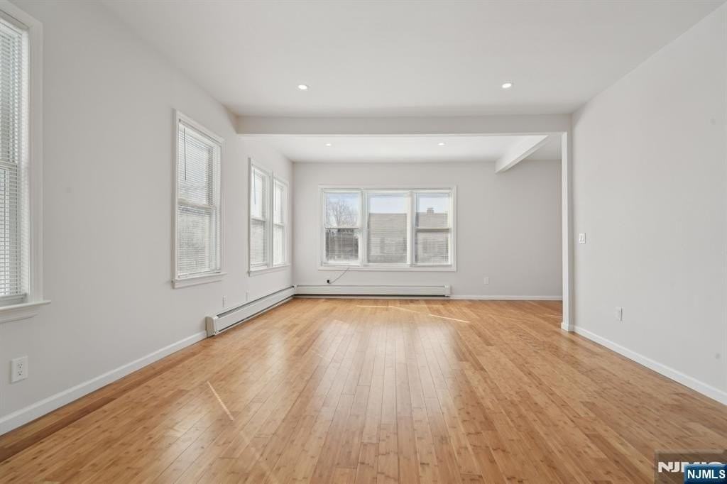 403 Abington Ave #2 - Photo 3 of 21