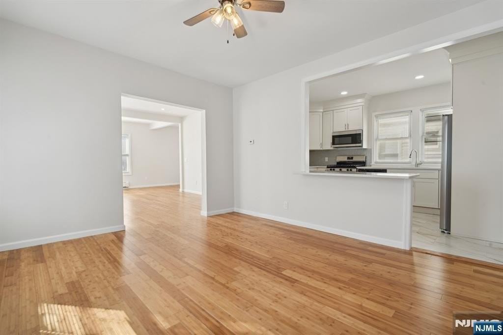 403 Abington Ave #2 - Photo 5 of 21