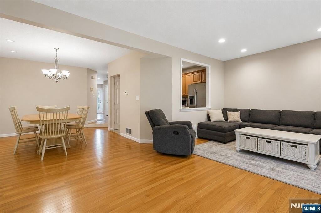 606 Park Pl #606 - Photo 7 of 21