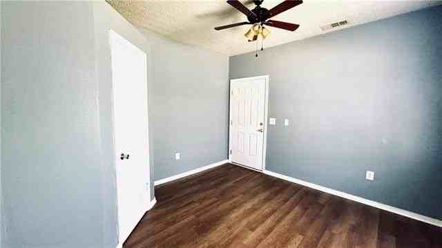 2414 Mazant St - Photo 4 of 7