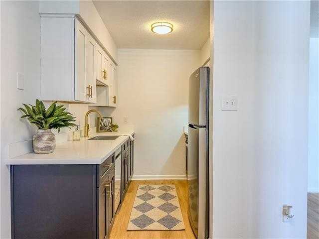 800 Martin Behrman Ave #202 - Photo 3 of 11