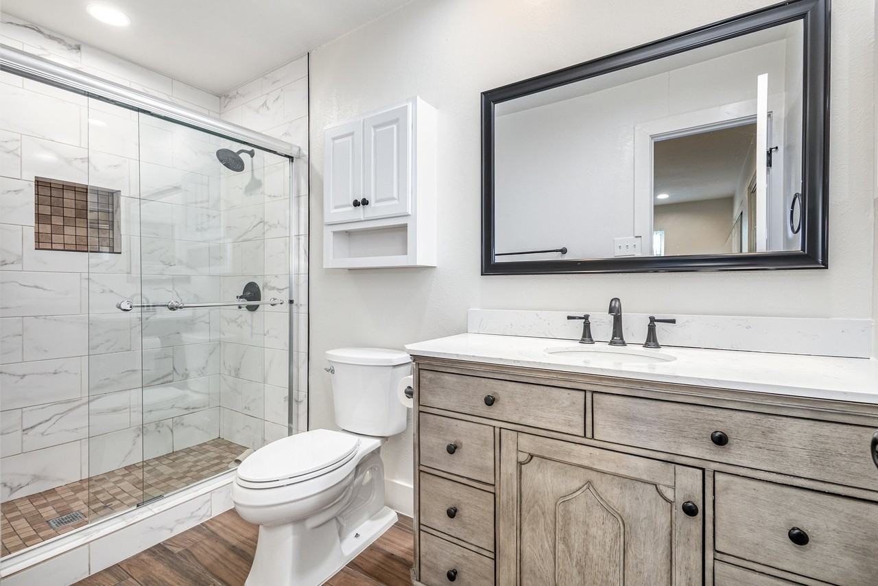 1616 Montana Trl - Photo 3 of 36