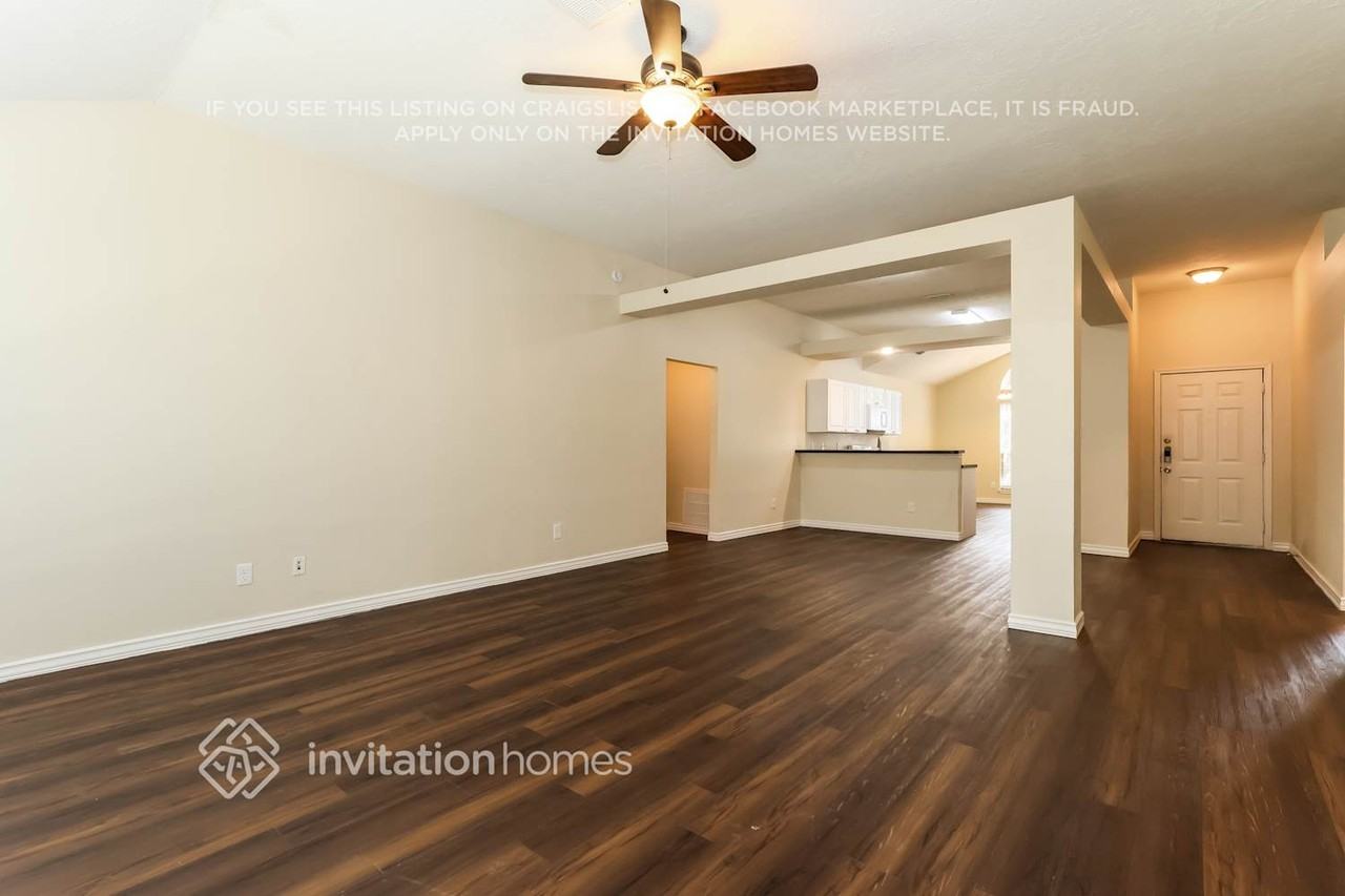 22731 Bridgewater Dr - Photo 6 of 17