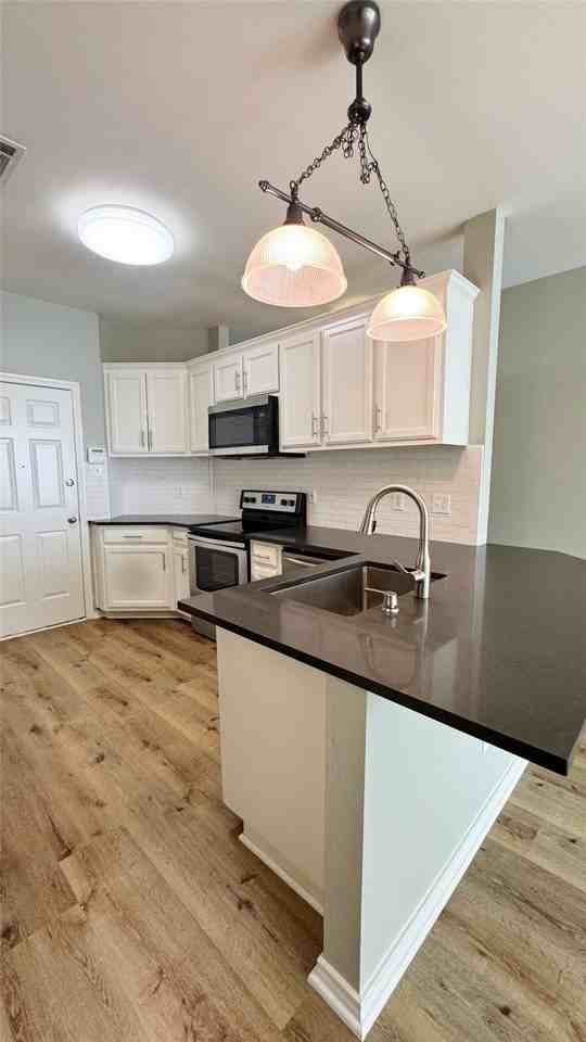 4228 Boulder Park Dr - Photo 5 of 17