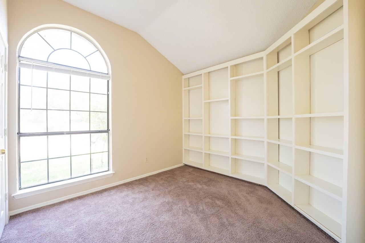 428 Antietam Ct - Photo 6 of 10