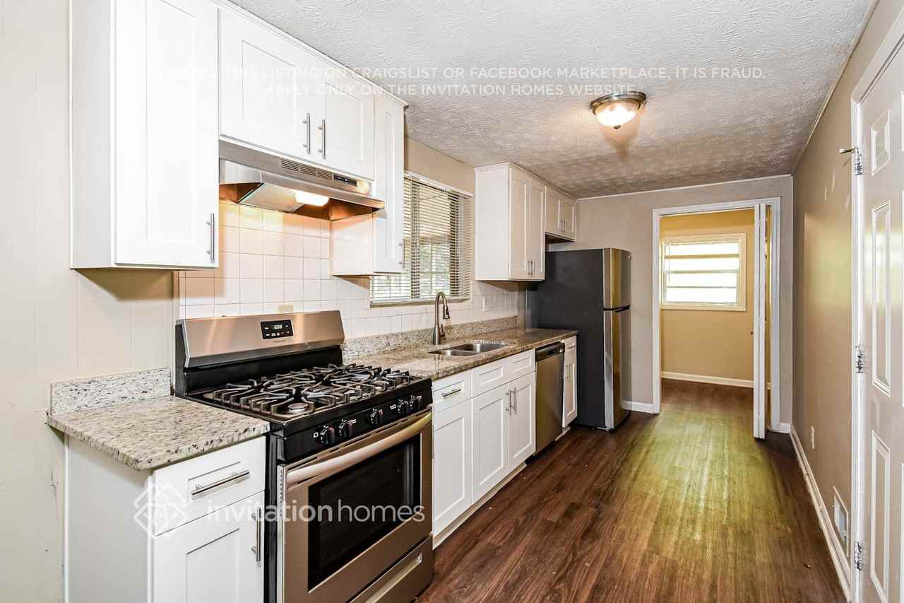 4021 Nations Dr - Photo 6 of 17