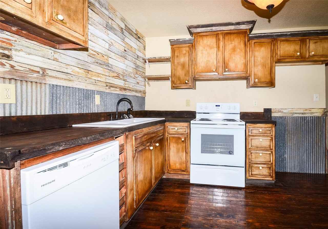 1421 N Cleveland Ave - Photo 5 of 27