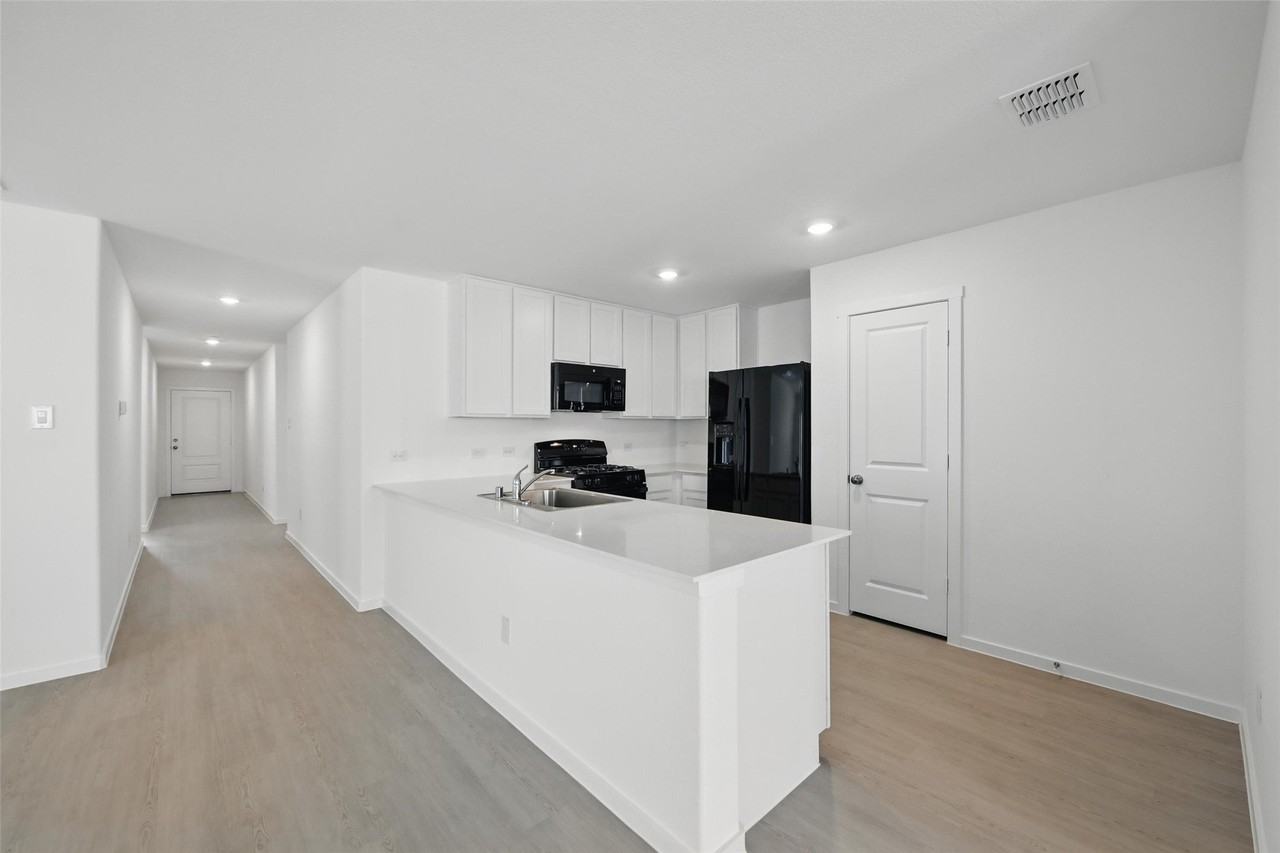 11538 Hermosa Ln - Photo 3 of 26