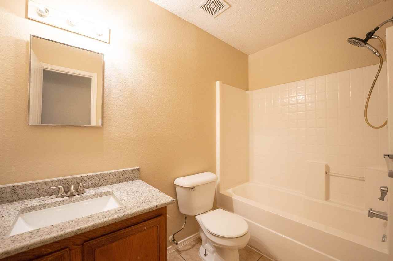 1420 Bumble Bee Dr - Photo 6 of 12