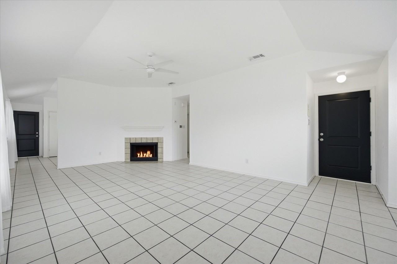 2311 Jamie Dr - Photo 5 of 19