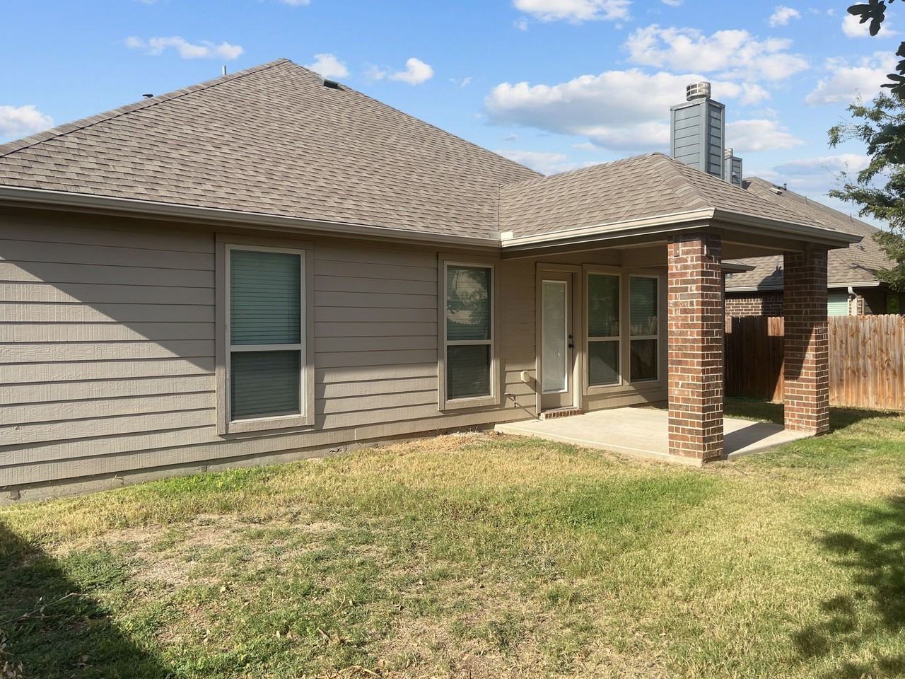 10209 Pear Valley Rd - Photo 2 of 25