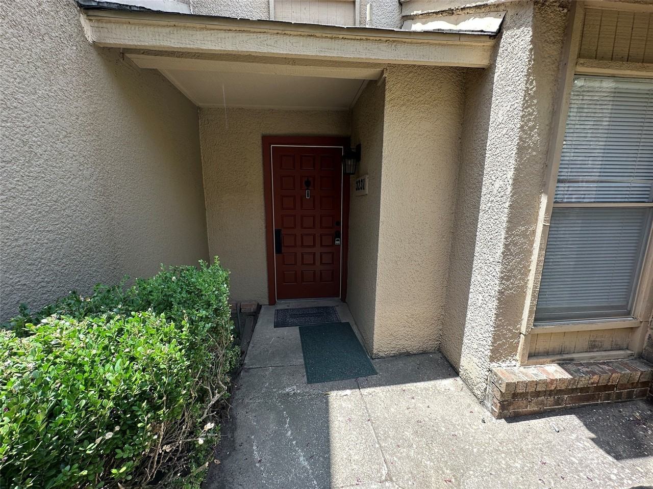 3231 Elizabeth St - Photo 2 of 22