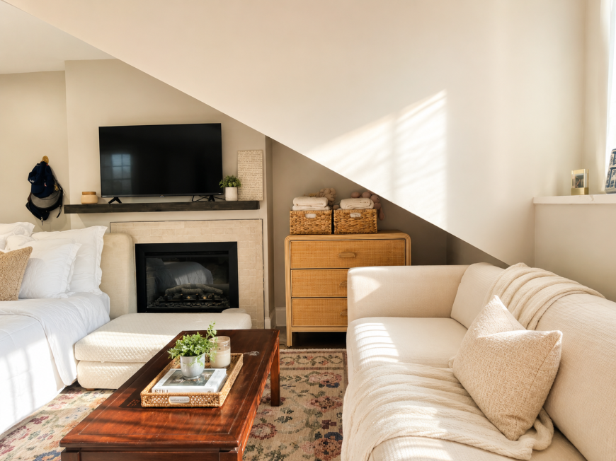 105 Charles St - Photo 5 of 10