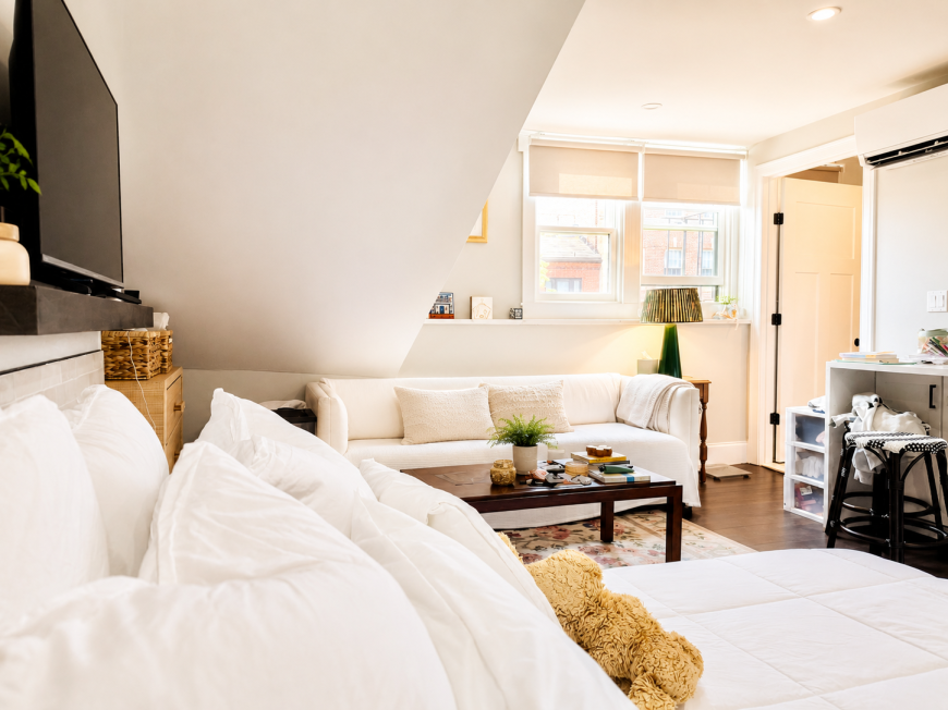 105 Charles St - Photo 7 of 10