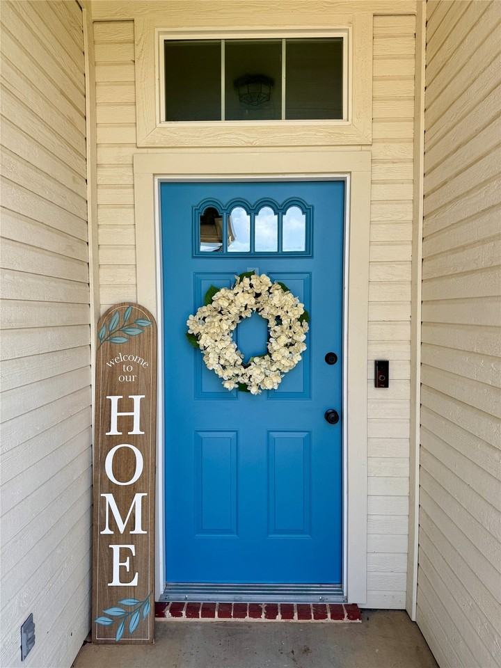 309 Catherine St - Photo 2 of 32
