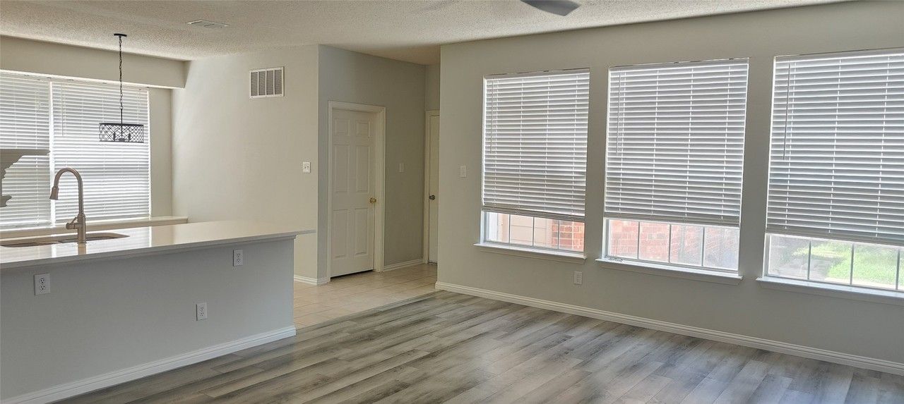 1412 Brenda Ln - Photo 7 of 39
