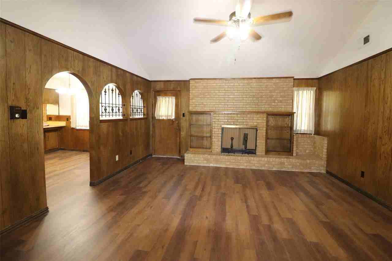 3420 Willowcrest Dr - Photo 4 of 26