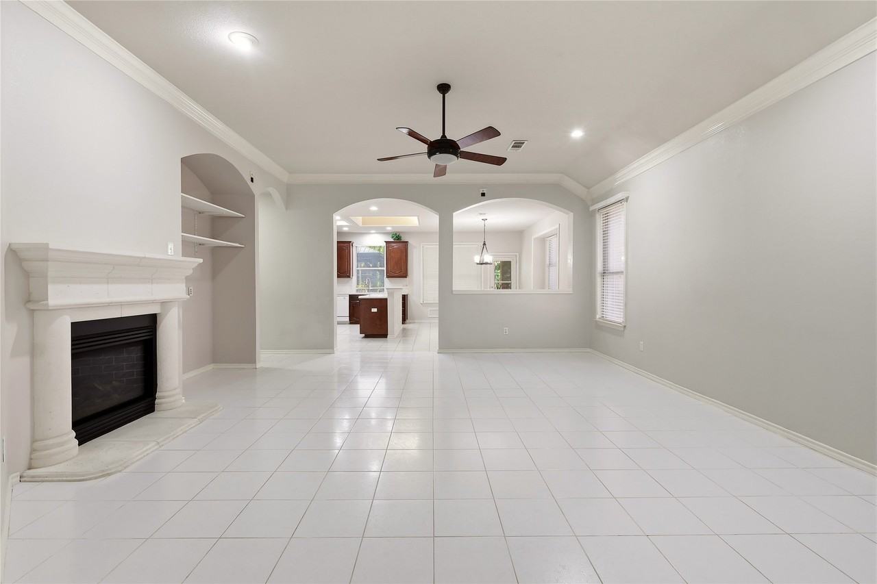 2816 Calico Rock Dr - Photo 3 of 25