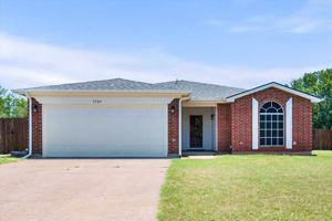 featured image of 1529 Bluewater Dr