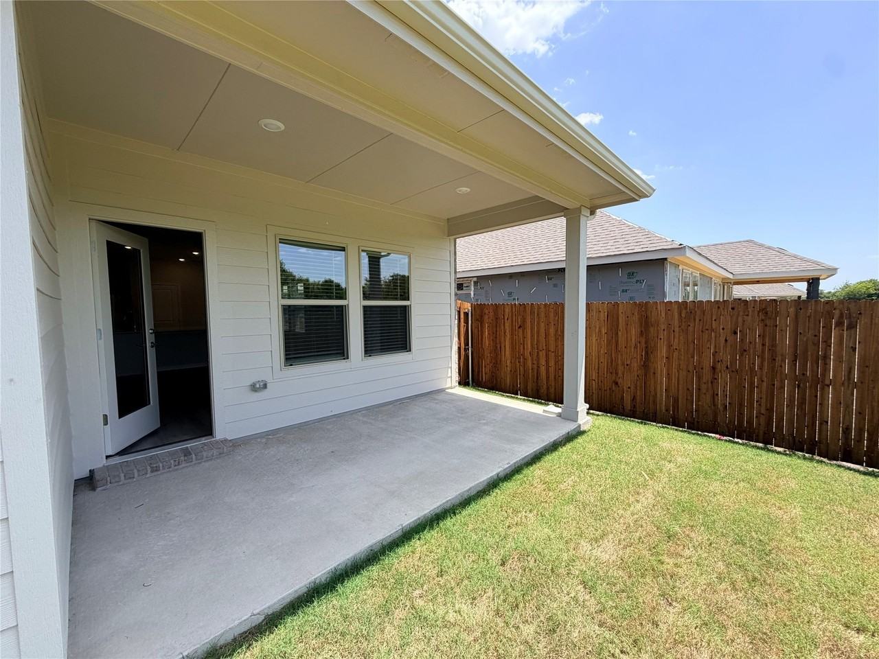 6212 Chickney Dr - Photo 3 of 29